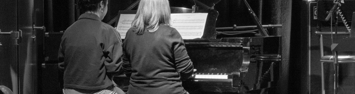 Orléans – LIVE – Piano, Batterie, Guitare