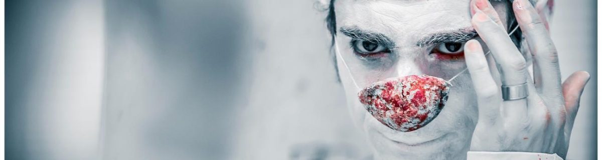 La Riche – Trop près du mur